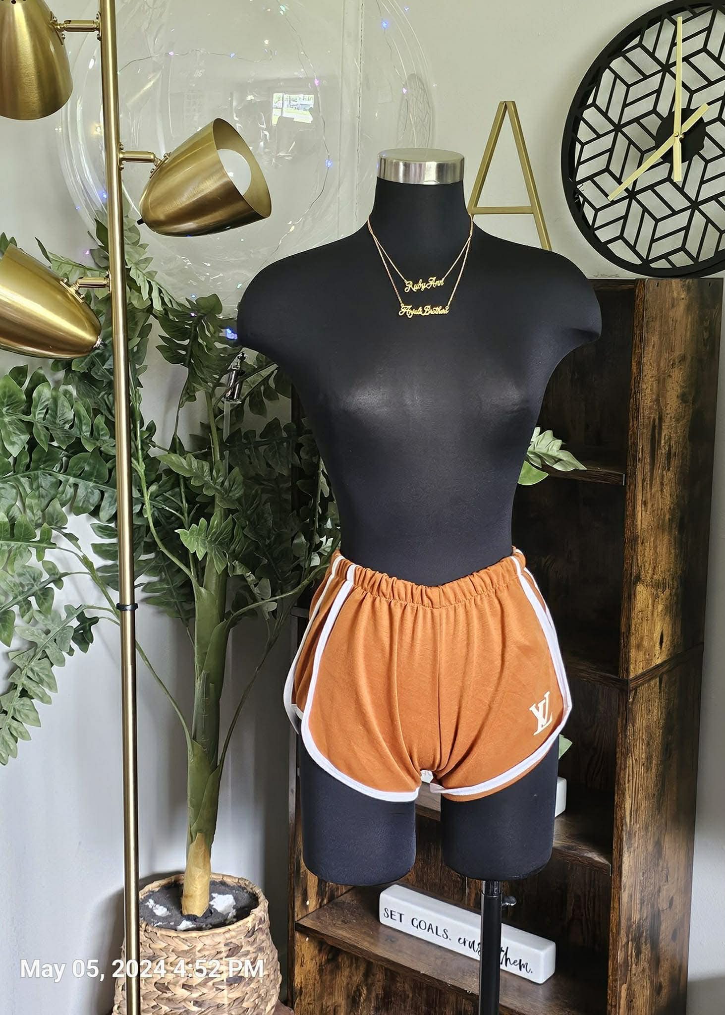 Fashion women's short